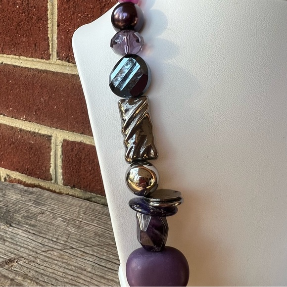 Chico’s Purple Beaded Chunky Necklace - Picture 3 of 6